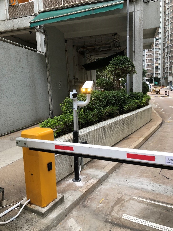 屋苑停車場車閘及車牌識別鏡頭
